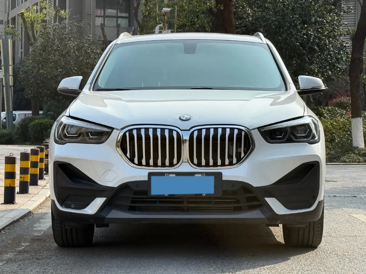 2022 BMW X1 2.0T 192HP L4 7DCT,autocango,china used car exporter,china ev exporter,chinese used car exporter,chinese used ev exporter