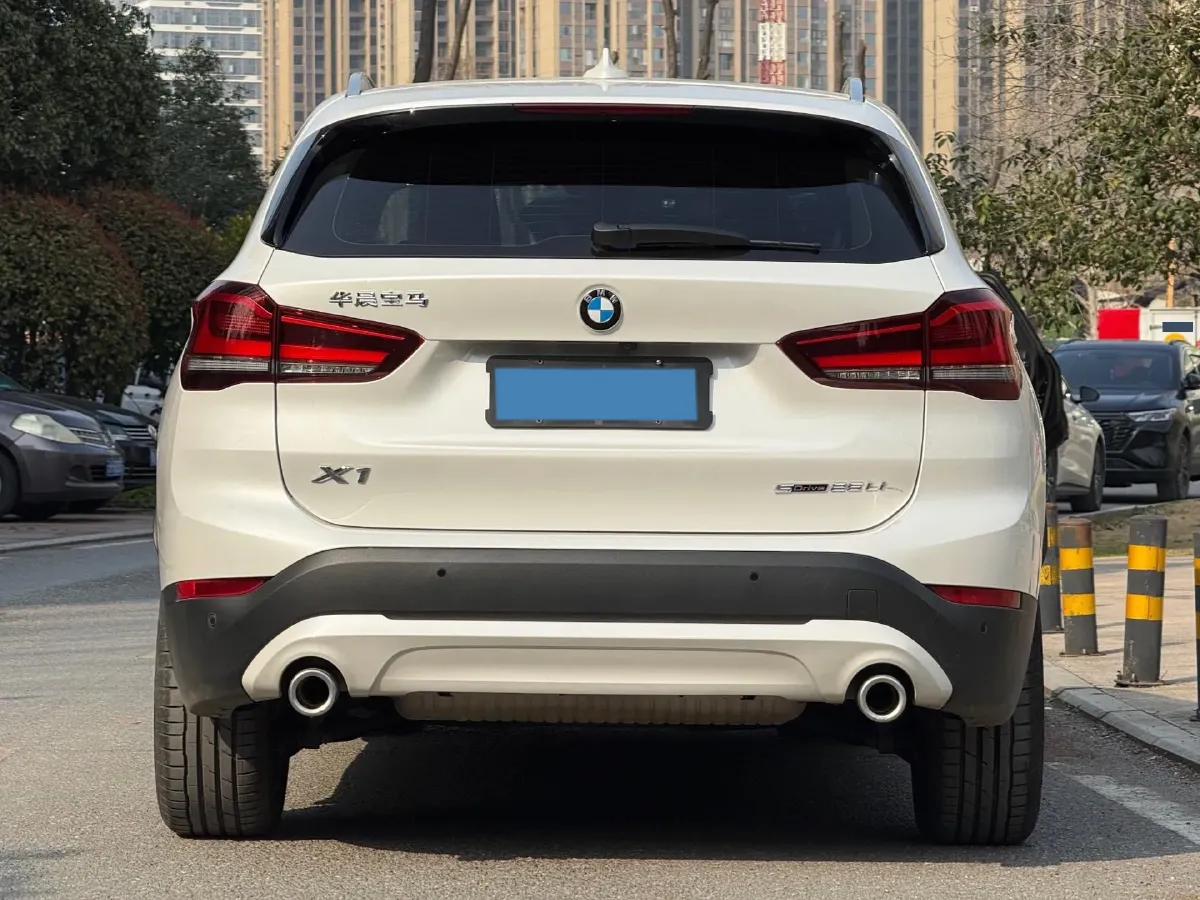 2022 BMW X1 2.0T 192HP L4 7DCT,autocango,china used car exporter,china ev exporter,chinese used car exporter,chinese used ev exporter