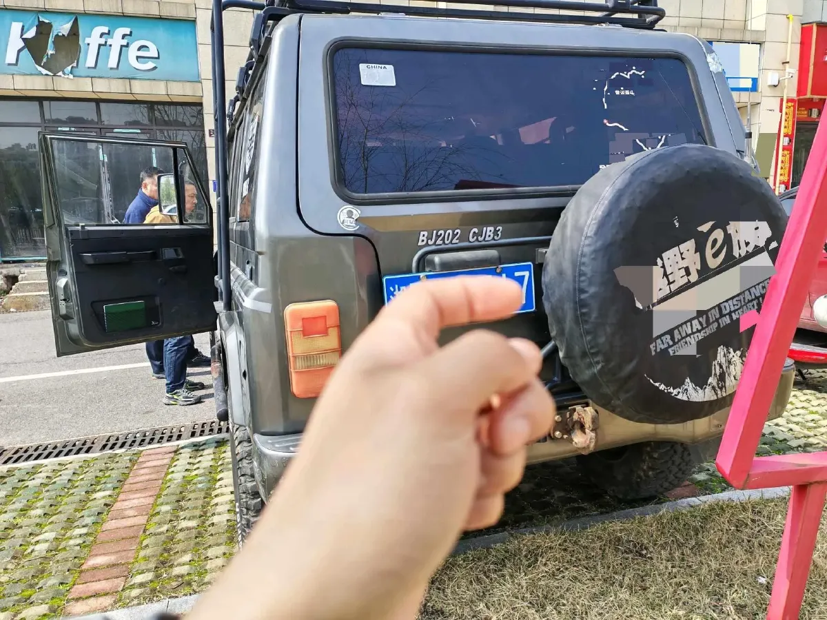 2016 BAW Battle Flag 2.0L 102HP L4 5MT,autocango,china used car exporter,china ev exporter,chinese used car exporter,chinese used ev exporter