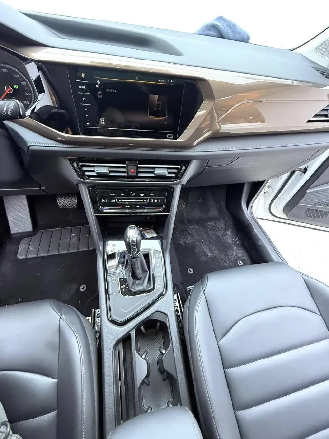 2021 Volkswagen Tharu 1.4T 150HP L4 7DCT,autocango,china used car exporter,china ev exporter,chinese used car exporter,chinese used ev exporter