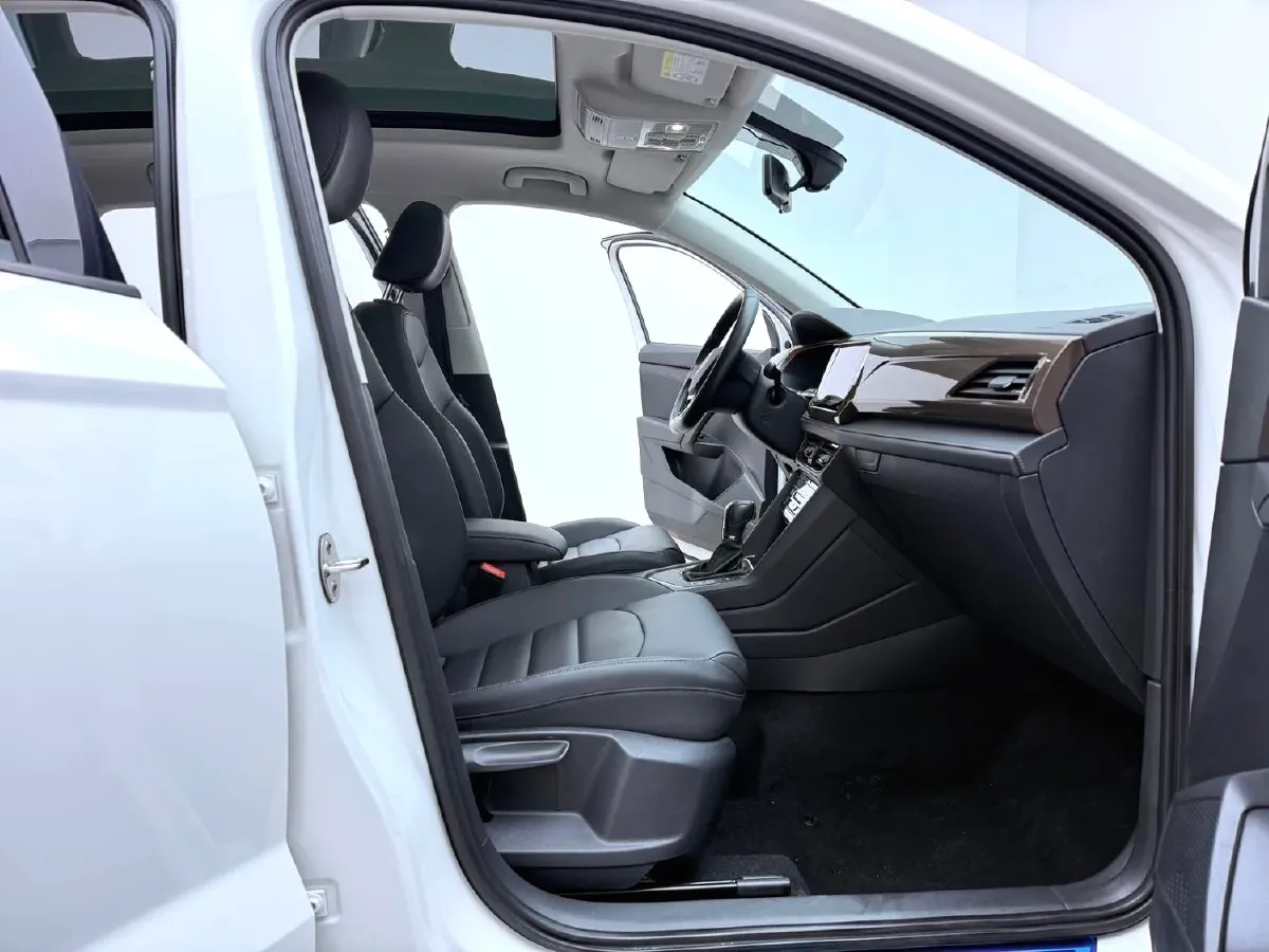 2021 Volkswagen Tharu 1.4T 150HP L4 7DCT,autocango,china used car exporter,china ev exporter,chinese used car exporter,chinese used ev exporter