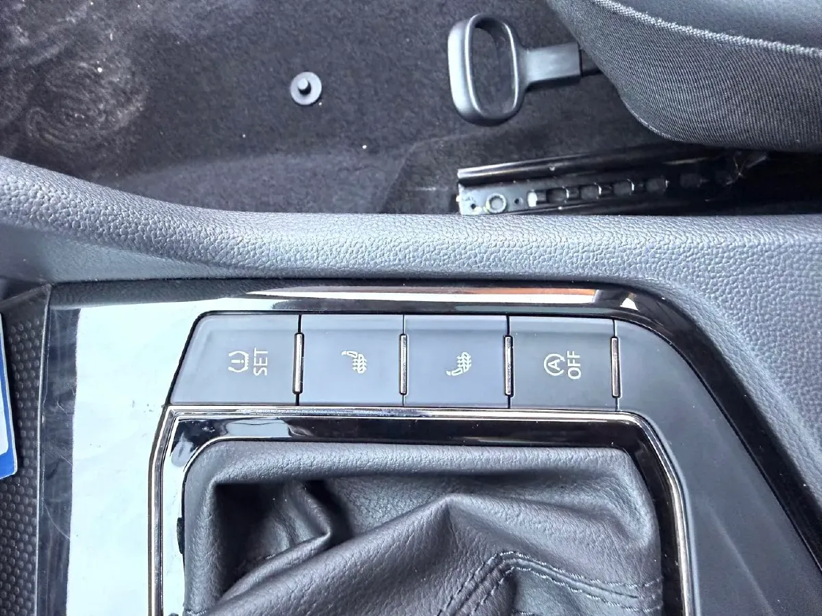 2021 Volkswagen Tharu 1.4T 150HP L4 7DCT,autocango,china used car exporter,china ev exporter,chinese used car exporter,chinese used ev exporter