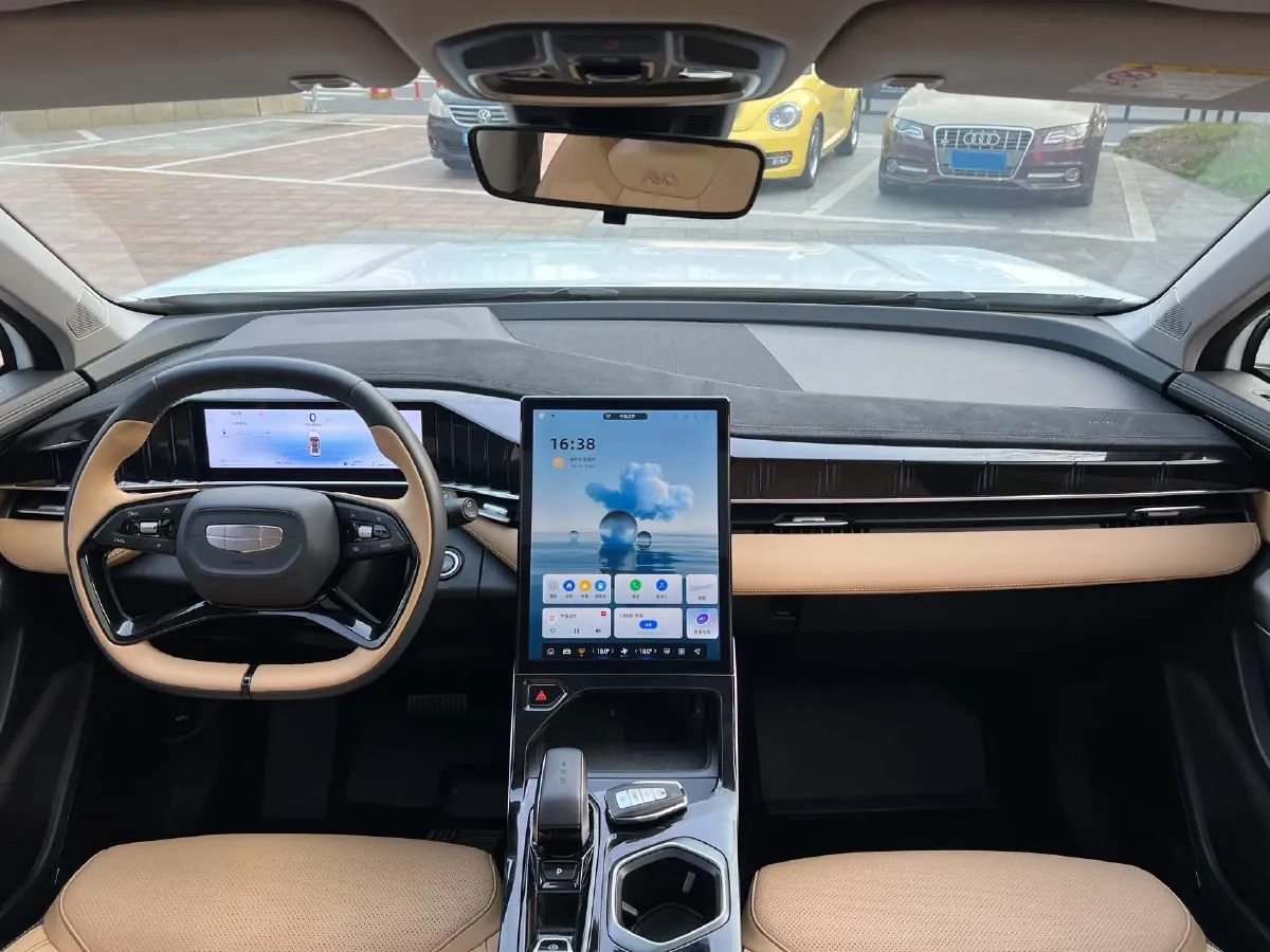 2023 Geely StarRay 1.5T 181HP L4 7DCT,autocango,china used car exporter,china ev exporter,chinese used car exporter,chinese used ev exporter