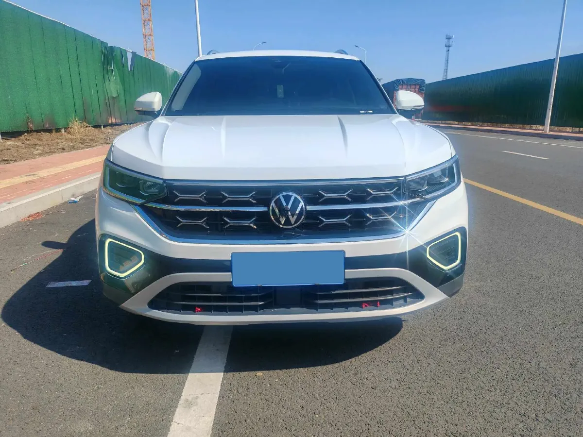 2024 Volkswagen Tayron 2.0T 186HP L4 7DCT,autocango,china used car exporter,china ev exporter,chinese used car exporter,chinese used ev exporter
