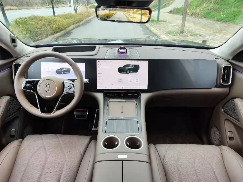 2025 AITO AITO M8 REEV 160HP REEV 53.4KWH,autocango,china used car exporter,china ev exporter,chinese used car exporter,chinese used ev exporter