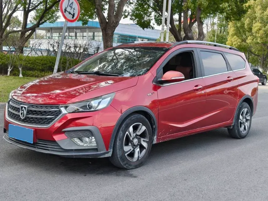 2018 BaoJun 360 1.5L 112HP L4 6MT,autocango,china used car exporter,china ev exporter,chinese used car exporter,chinese used ev exporter