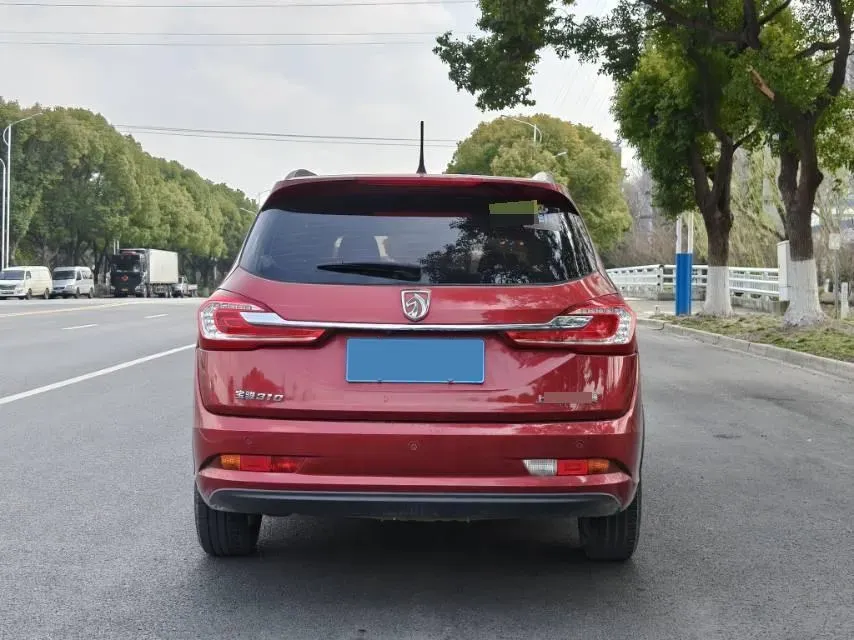 2018 BaoJun 360 1.5L 112HP L4 6MT,autocango,china used car exporter,china ev exporter,chinese used car exporter,chinese used ev exporter