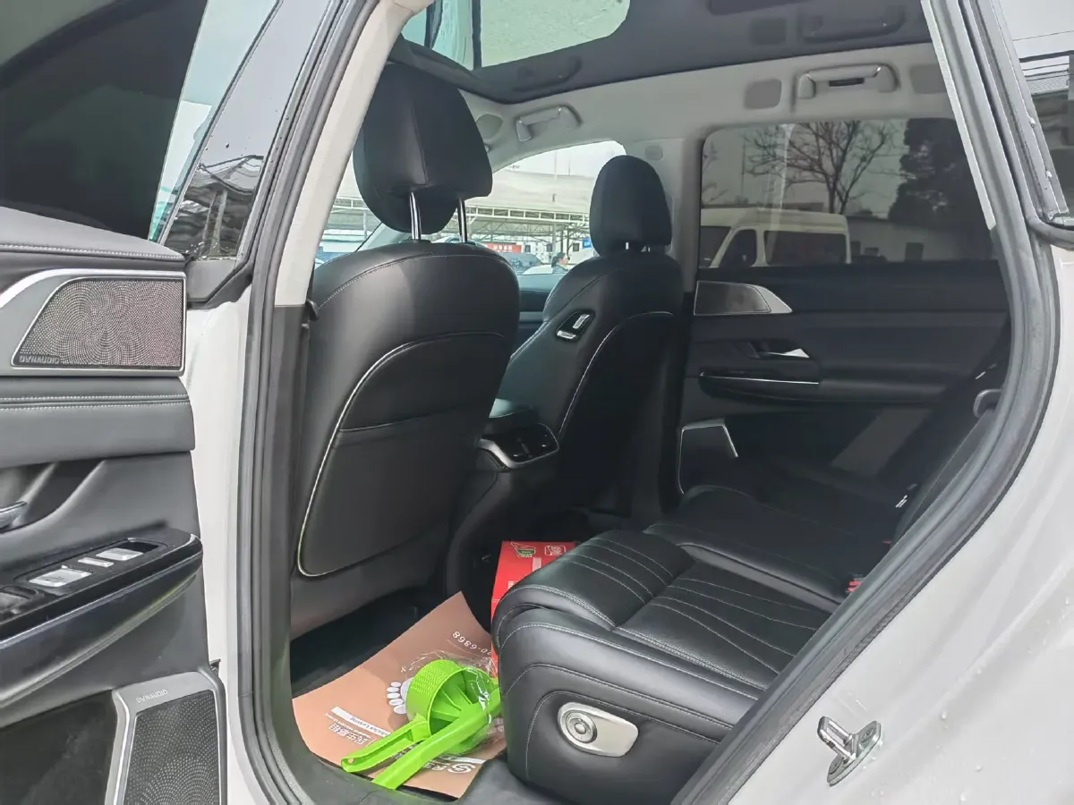 2022 Jeep Gladiator 3.6L 284HP V6 8AT,autocango,china used car exporter,china ev exporter,chinese used car exporter,chinese used ev exporter