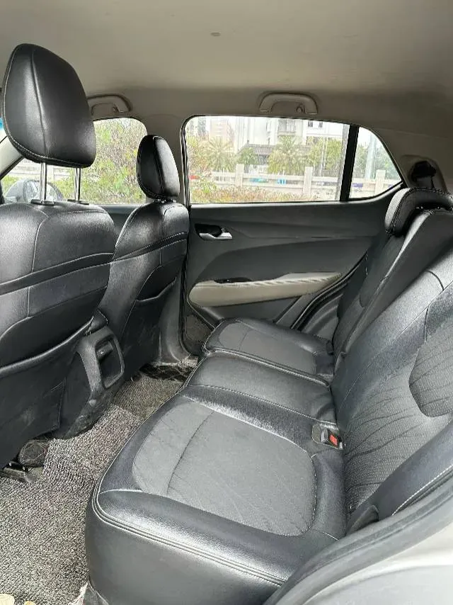 2017 BaoJun 310W 1.5L 105HP L4 6MT,autocango,china used car exporter,china ev exporter,chinese used car exporter,chinese used ev exporter