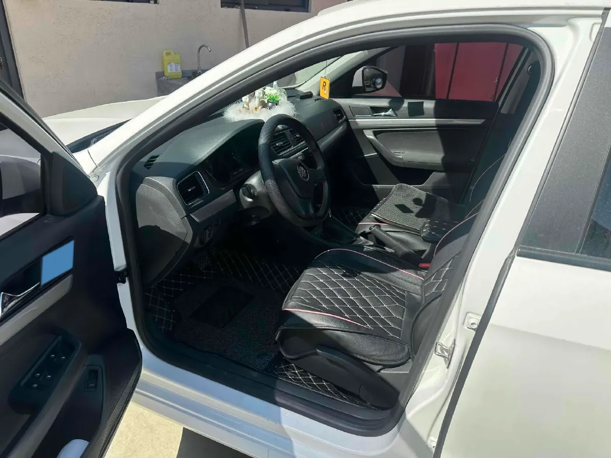 2017 Volkswagen Lavida 1.6L 110HP L4 6AT,autocango,china used car exporter,china ev exporter,chinese used car exporter,chinese used ev exporter