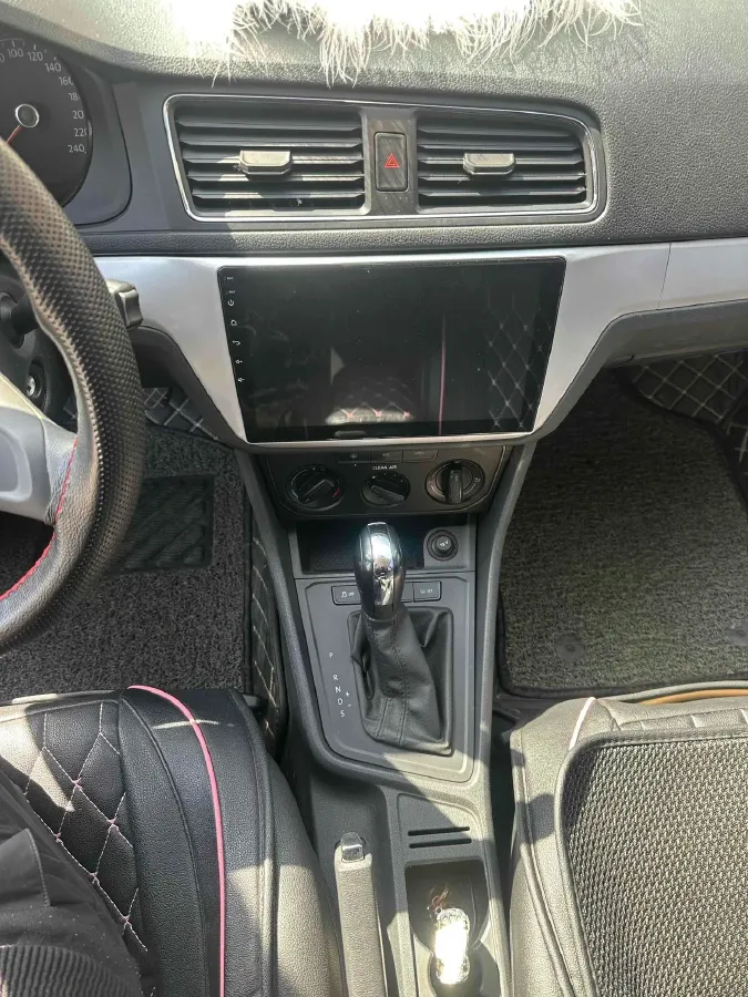 2017 Volkswagen Lavida 1.6L 110HP L4 6AT,autocango,china used car exporter,china ev exporter,chinese used car exporter,chinese used ev exporter