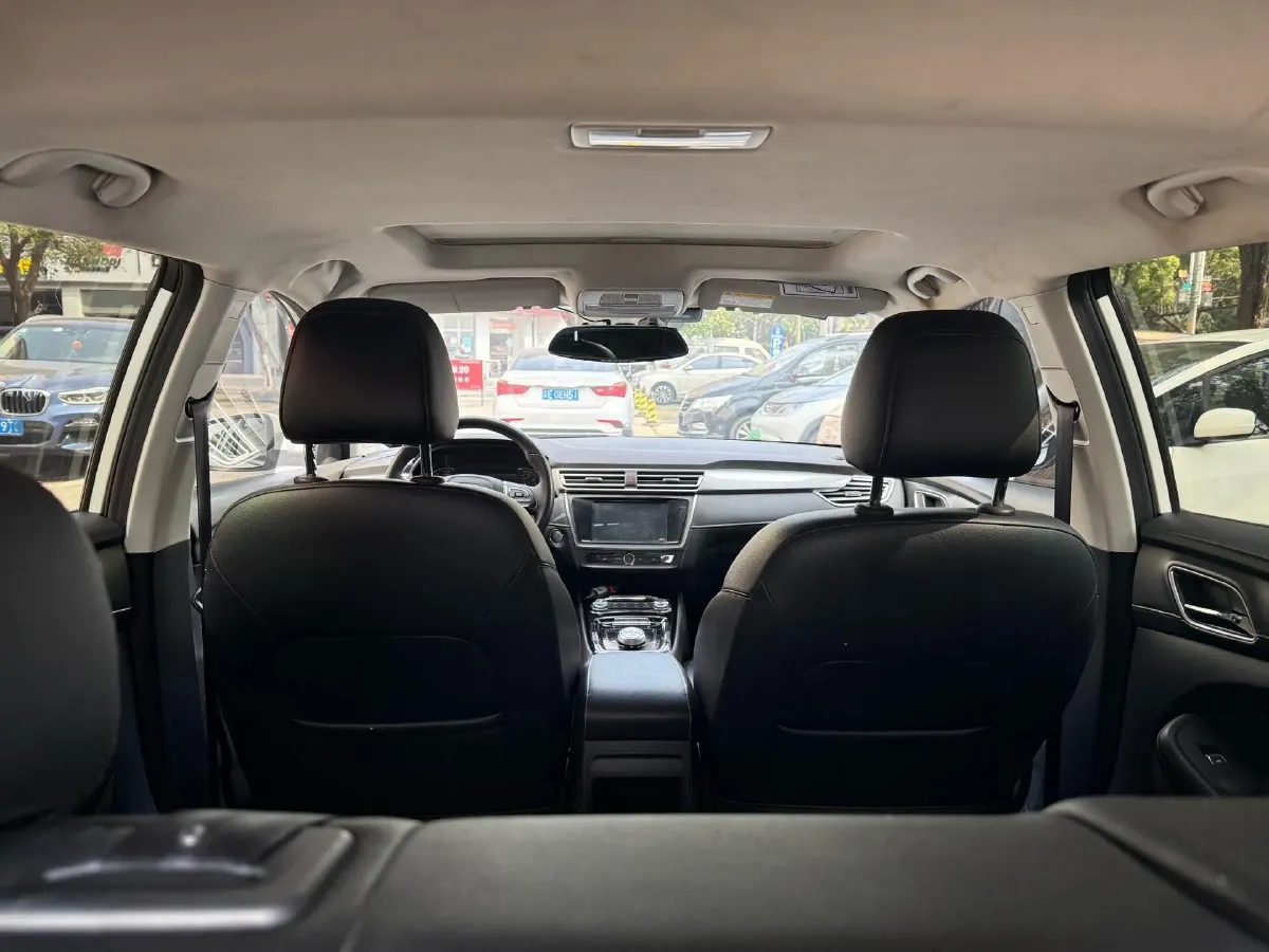 2018 Roewe Ei5 BEV 35KWH,autocango,china used car exporter,china ev exporter,chinese used car exporter,chinese used ev exporter