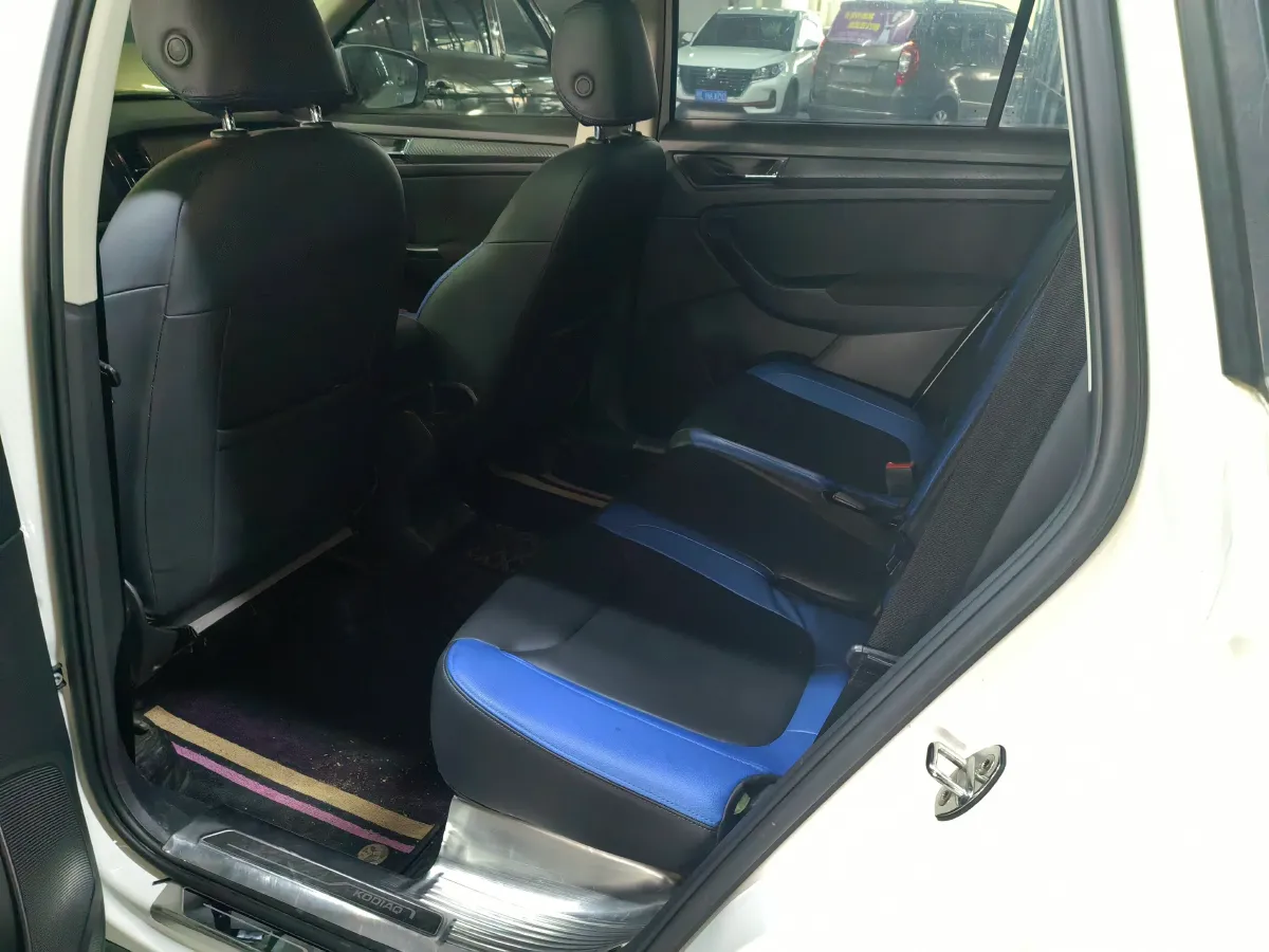 2018 Skoda Kodiak 2.0T 186HP L4 7DCT,autocango,china used car exporter,china ev exporter,chinese used car exporter,chinese used ev exporter