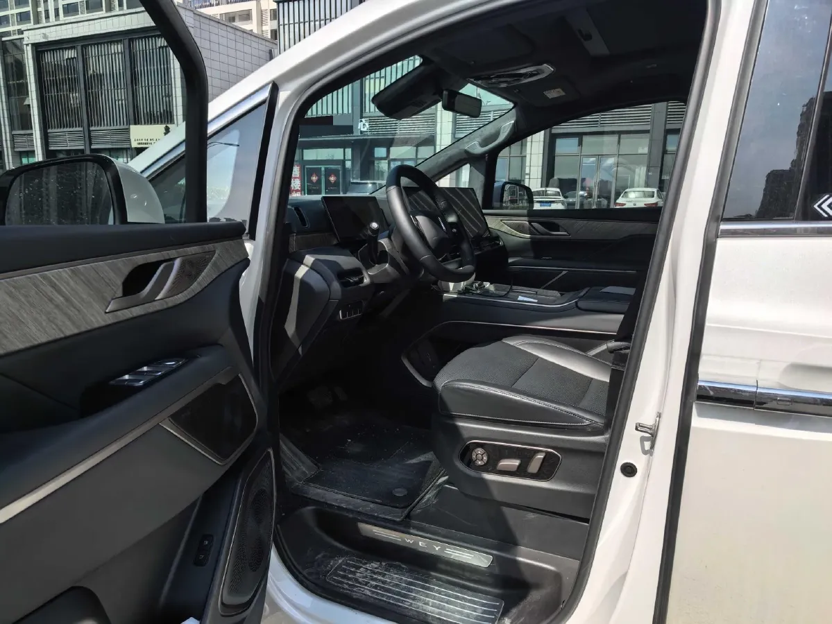 2025 WEY HighMountain 1.5T 170HP L4 4DHT PHEV,autocango,china used car exporter,china ev exporter,chinese used car exporter,chinese used ev exporter