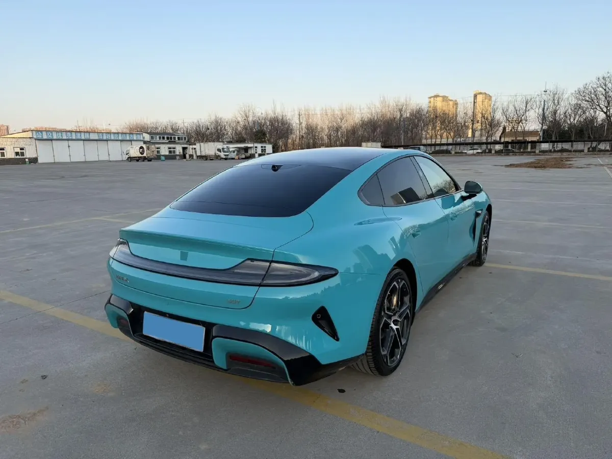 2024 MI SU7 BEV 73.6KWH,autocango,china used car exporter,china ev exporter,chinese used car exporter,chinese used ev exporter