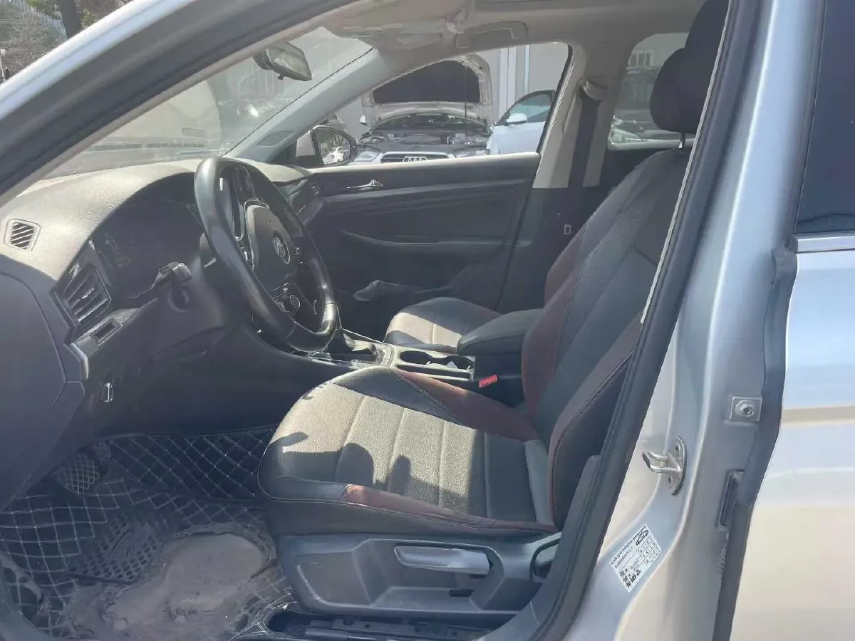 2019 Bestune T77 1.2T 143HP L4 7DCT,autocango,china used car exporter,china ev exporter,chinese used car exporter,chinese used ev exporter