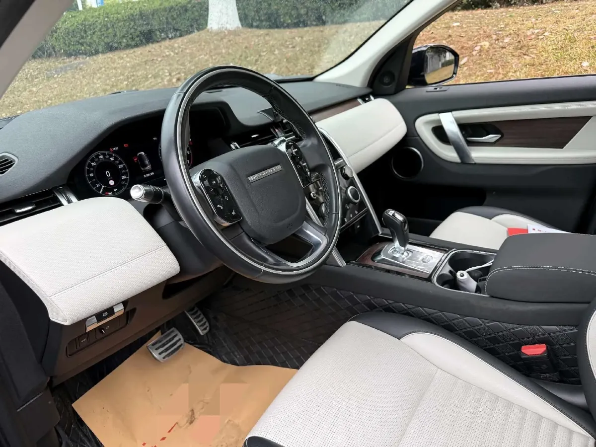 2020 Land Rover Discovery Sport 2.0T 249HP L4 9AT,autocango,china used car exporter,china ev exporter,chinese used car exporter,chinese used ev exporter