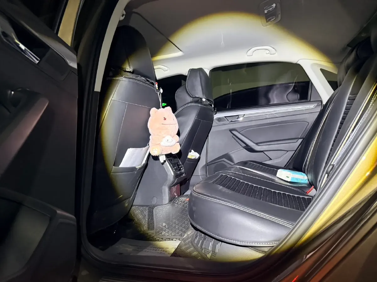 2017 Volkswagen Passat 1.4T 150HP L4 7DCT,autocango,china used car exporter,china ev exporter,chinese used car exporter,chinese used ev exporter