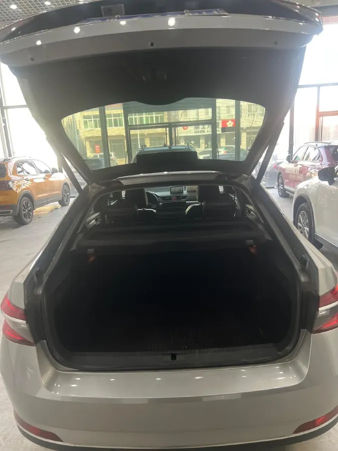 2023 Skoda Superb 1.4T 150HP L4 7DCT,autocango,china used car exporter,china ev exporter,chinese used car exporter,chinese used ev exporter