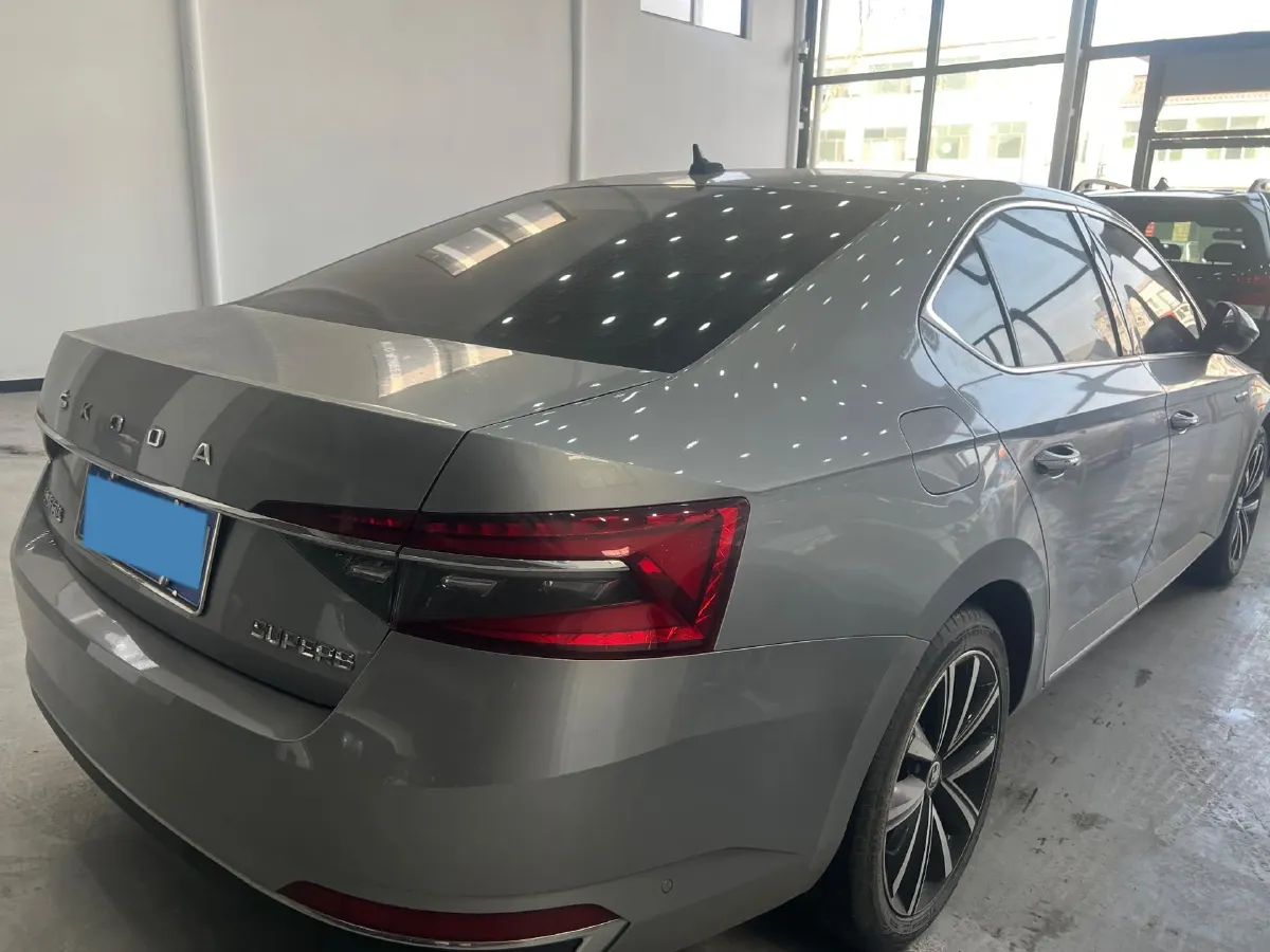 2023 Skoda Superb 1.4T 150HP L4 7DCT,autocango,china used car exporter,china ev exporter,chinese used car exporter,chinese used ev exporter