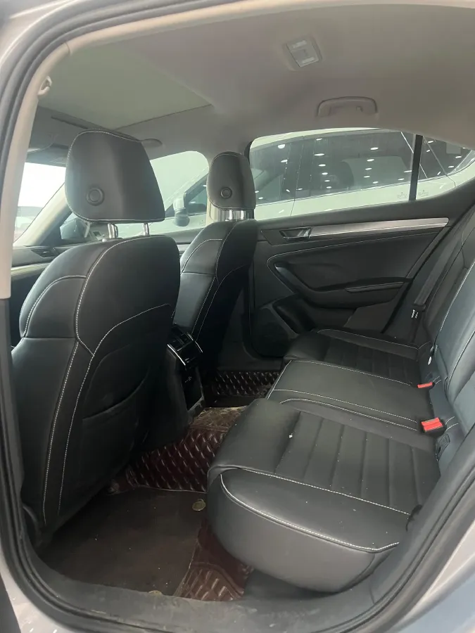 2023 Skoda Superb 1.4T 150HP L4 7DCT,autocango,china used car exporter,china ev exporter,chinese used car exporter,chinese used ev exporter