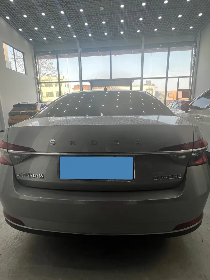 2023 Skoda Superb 1.4T 150HP L4 7DCT,autocango,china used car exporter,china ev exporter,chinese used car exporter,chinese used ev exporter