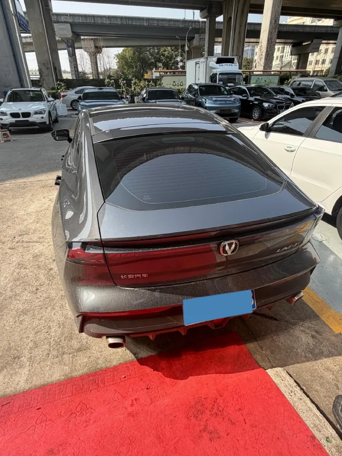 2023 ChangAn UNI-V 1.5T 188HP L4 7DCT,autocango,china used car exporter,china ev exporter,chinese used car exporter,chinese used ev exporter