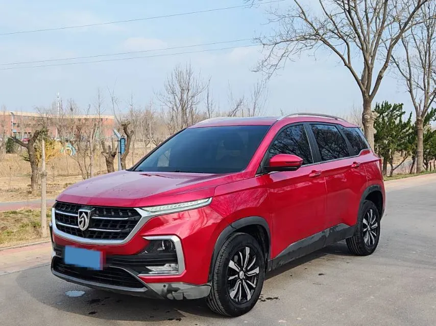 2018 BaoJun 530 1.5T 150HP L4 6DCT,autocango,china used car exporter,china ev exporter,chinese used car exporter,chinese used ev exporter