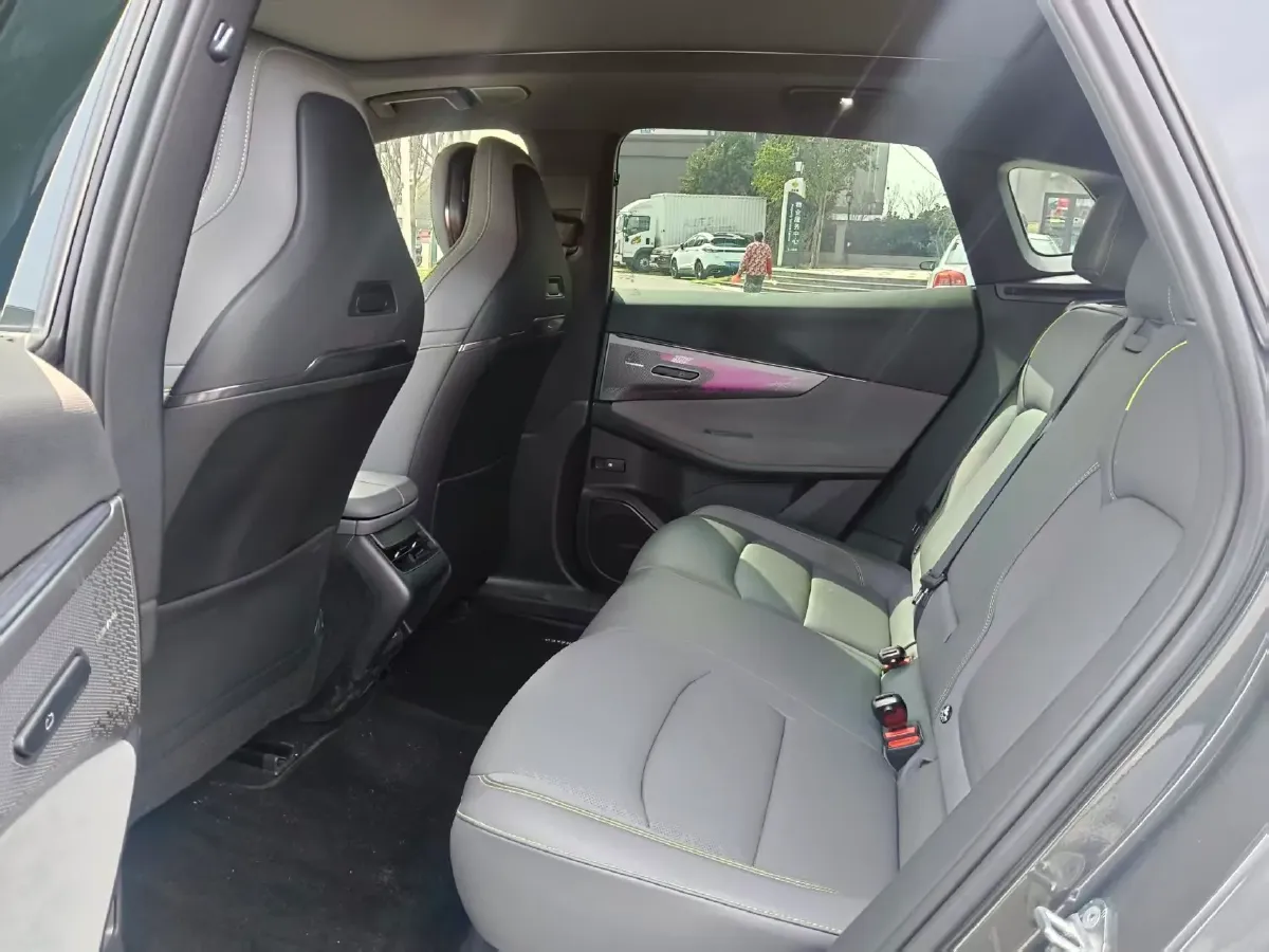 2025 LYNK&CO 08 EM-P 1.5T 163HP L4 3DHT PHEV 39.6/39.8KWH,autocango,china used car exporter,china ev exporter,chinese used car exporter,chinese used ev exporter