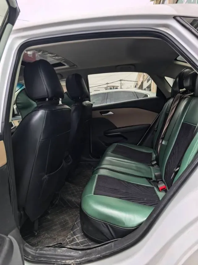 2022 Chevrolet Monza 1.5L 113HP L4 6AT,autocango,china used car exporter,china ev exporter,chinese used car exporter,chinese used ev exporter