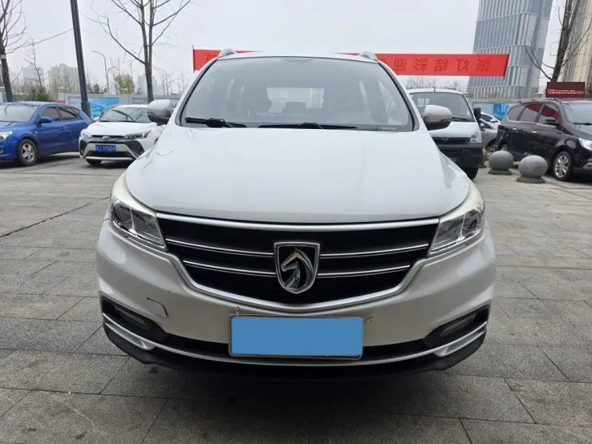 2019 BaoJun 730 1.5T 151HP L4 CVT,autocango,china used car exporter,china ev exporter,chinese used car exporter,chinese used ev exporter