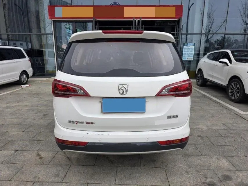 2019 BaoJun 730 1.5T 151HP L4 CVT,autocango,china used car exporter,china ev exporter,chinese used car exporter,chinese used ev exporter