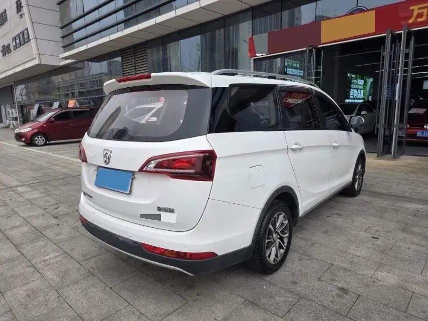 2019 BaoJun 730 1.5T 151HP L4 CVT,autocango,china used car exporter,china ev exporter,chinese used car exporter,chinese used ev exporter