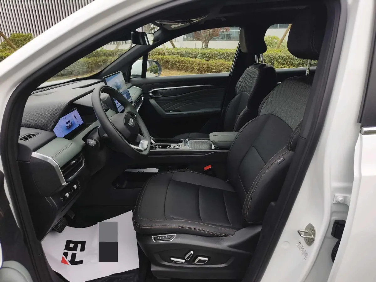 2024 Geely Okavango L 2.0T 218HP L4 7DCT,autocango,china used car exporter,china ev exporter,chinese used car exporter,chinese used ev exporter