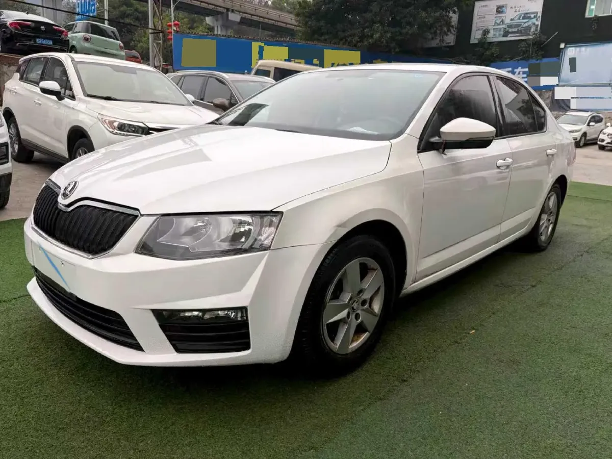 2017 Skoda Octavia 1.6L 110HP L4 5MT,autocango,china used car exporter,china ev exporter,chinese used car exporter,chinese used ev exporter