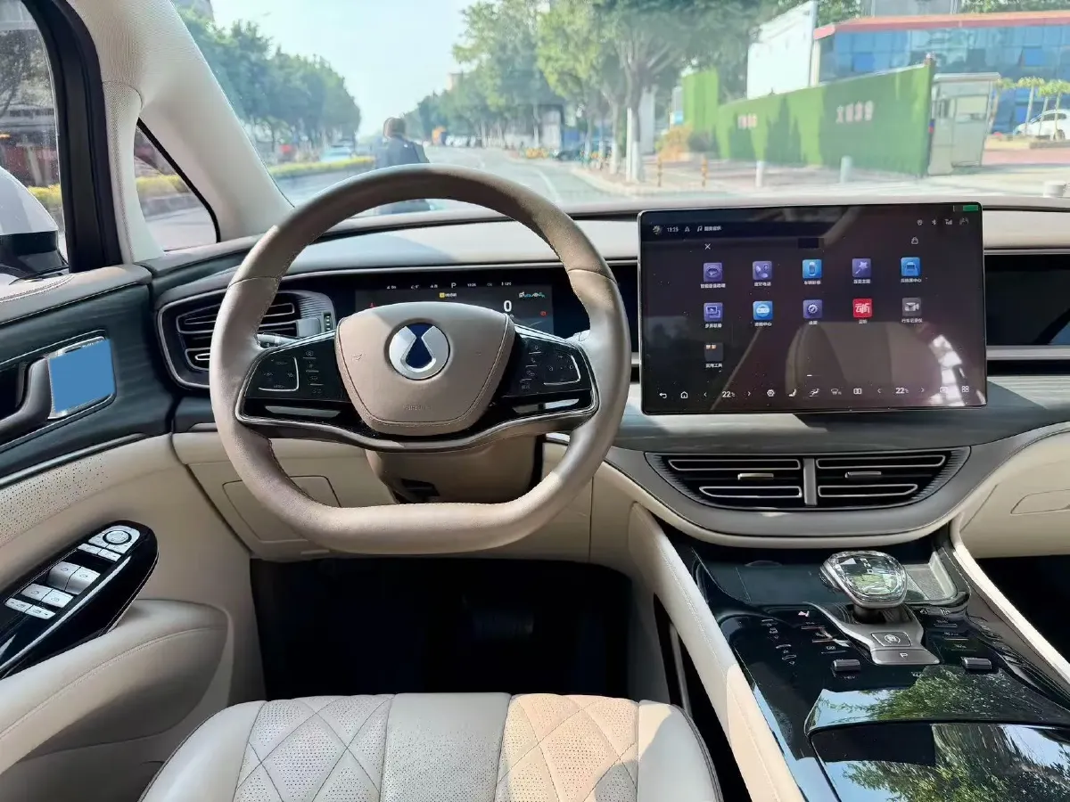 2022 Mercedes-Benz GLC Class 2.0T 197HP L4 9AT,autocango,china used car exporter,china ev exporter,chinese used car exporter,chinese used ev exporter