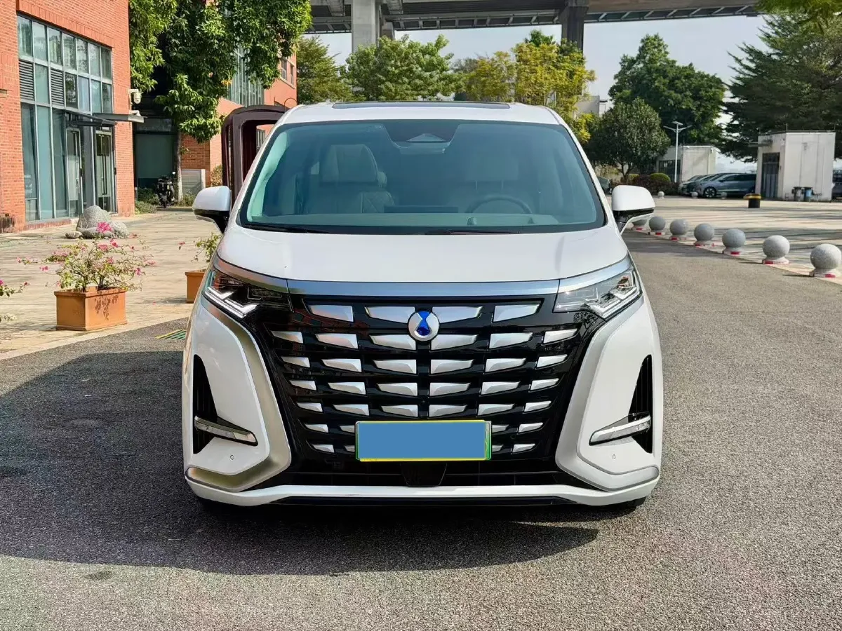 2022 Mercedes-Benz GLC Class 2.0T 197HP L4 9AT,autocango,china used car exporter,china ev exporter,chinese used car exporter,chinese used ev exporter