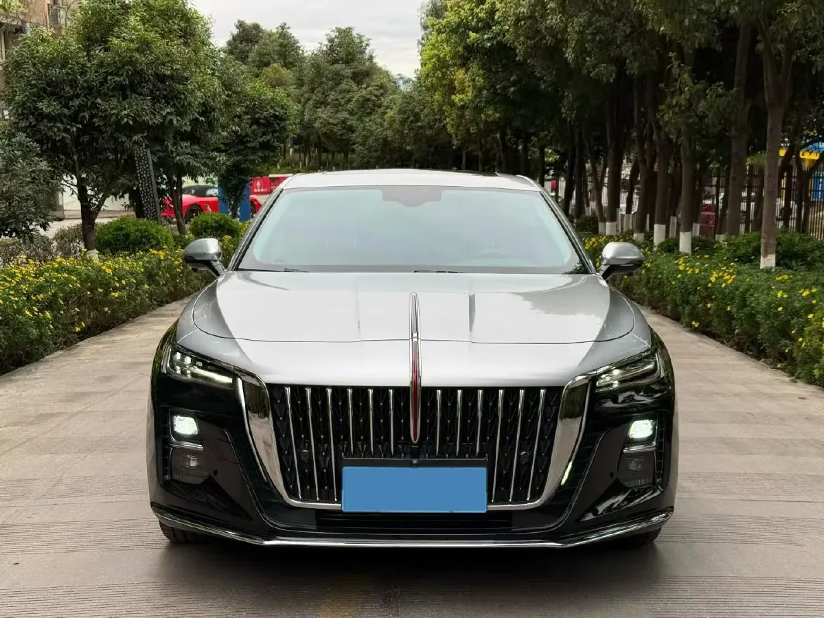 2023 HongQi H5 2.0T 224HP L4 8AT,autocango,china used car exporter,china ev exporter,chinese used car exporter,chinese used ev exporter