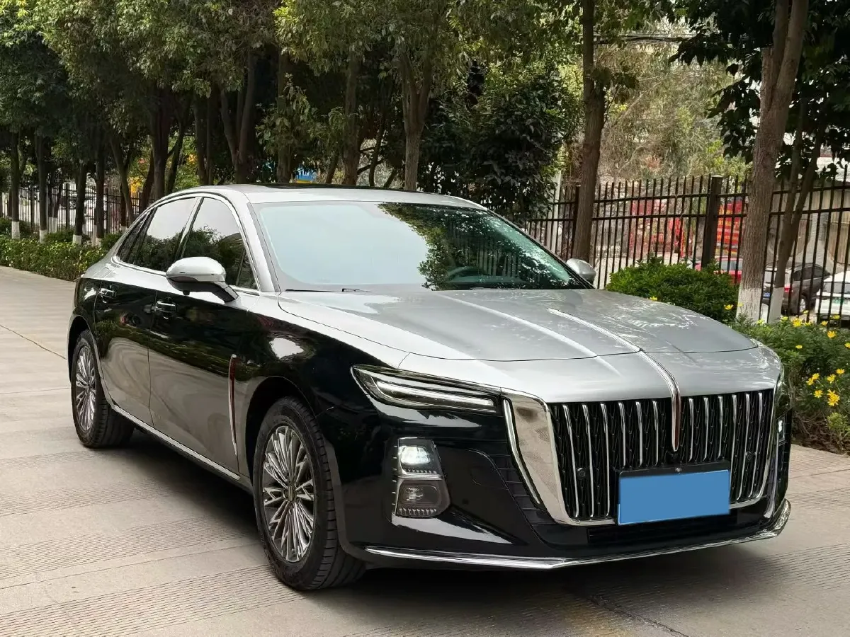 2023 HongQi H5 2.0T 224HP L4 8AT,autocango,china used car exporter,china ev exporter,chinese used car exporter,chinese used ev exporter