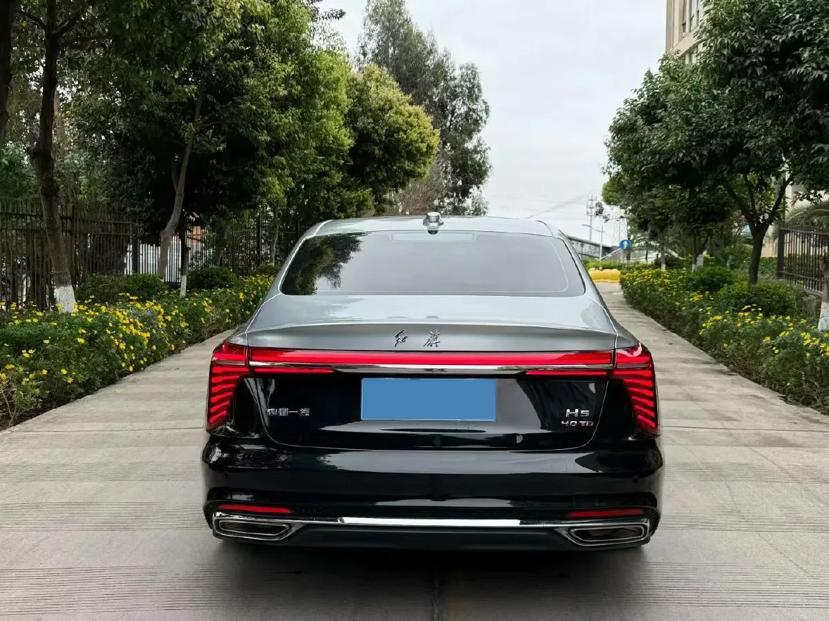 2023 HongQi H5 2.0T 224HP L4 8AT,autocango,china used car exporter,china ev exporter,chinese used car exporter,chinese used ev exporter