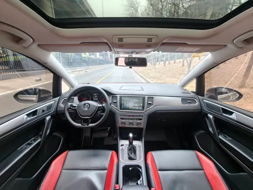 2018 Volkswagen Golf Sportsvan 1.6L 110HP L4 6AT,autocango,china used car exporter,china ev exporter,chinese used car exporter,chinese used ev exporter