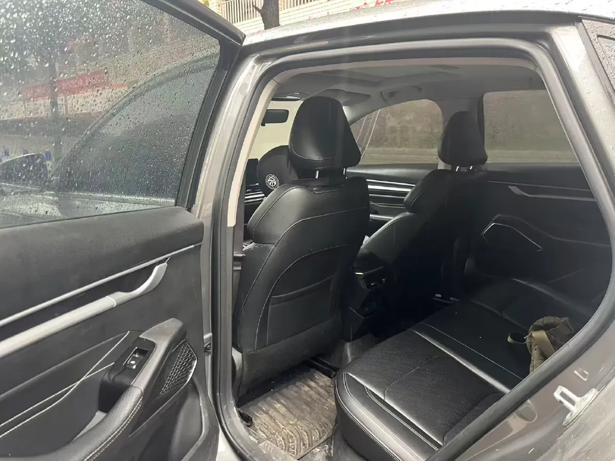 2022 Geely Emgrand 1.5L 114HP L4 CVT,autocango,china used car exporter,china ev exporter,chinese used car exporter,chinese used ev exporter