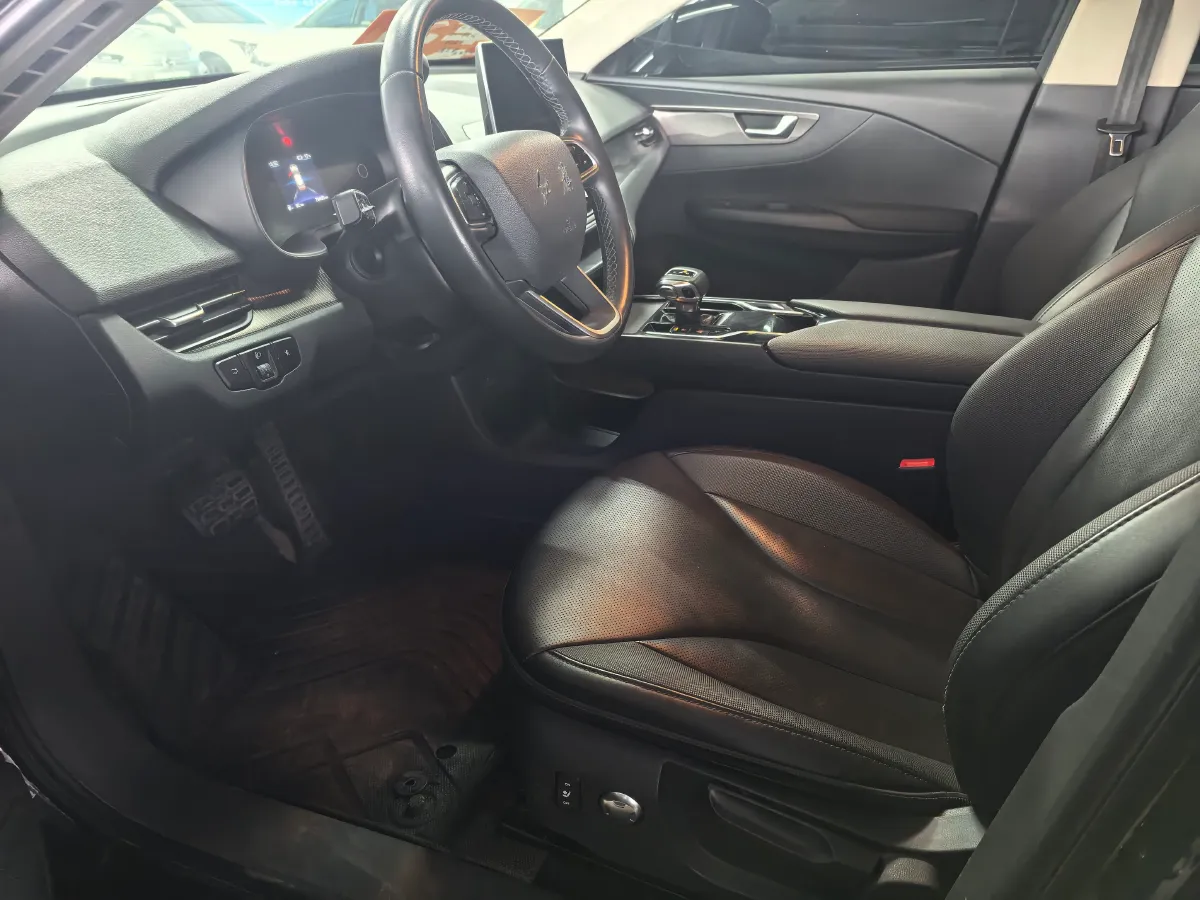 2023 HongQi E-QM5 BEV 82KWH,autocango,china used car exporter,china ev exporter,chinese used car exporter,chinese used ev exporter