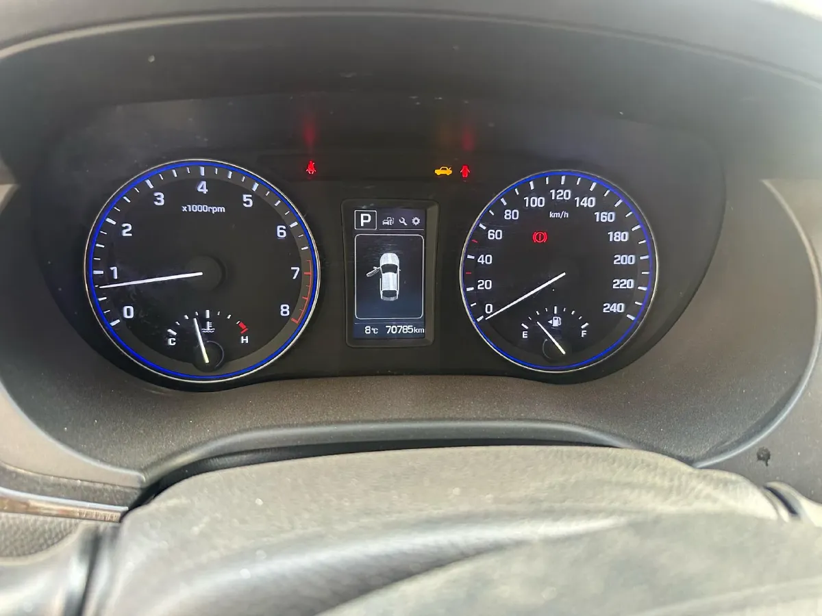 2018 Toyota C-HR 2.0L 171HP L4 CVT,autocango,china used car exporter,china ev exporter,chinese used car exporter,chinese used ev exporter