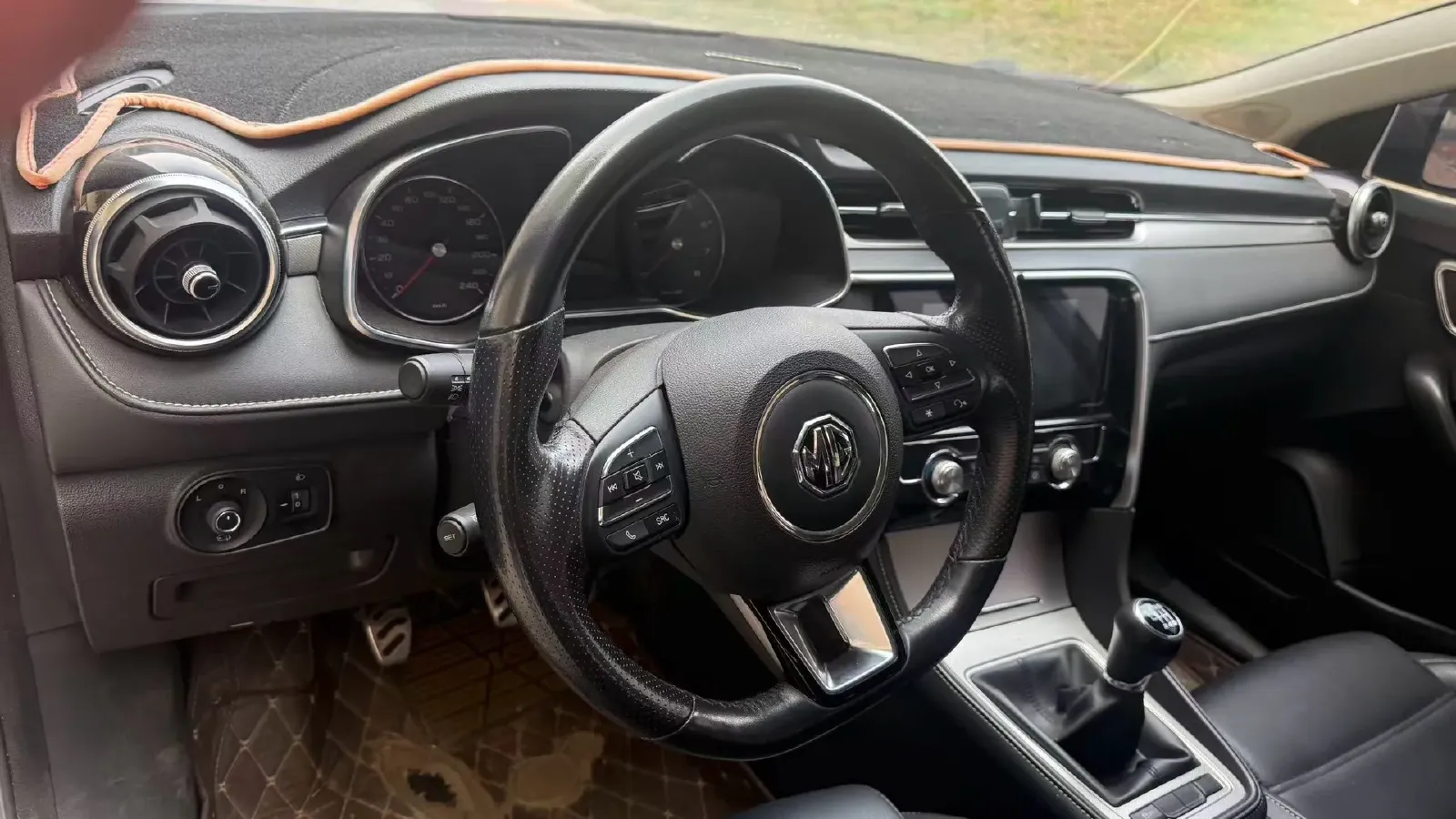 2017 MG MG6 1.5T 169HP L4 6MT,autocango,china used car exporter,china ev exporter,chinese used car exporter,chinese used ev exporter