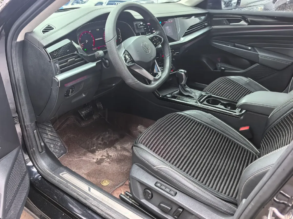 2023 Volkswagen Passat 2.0T 186HP L4 7DCT,autocango,china used car exporter,china ev exporter,chinese used car exporter,chinese used ev exporter