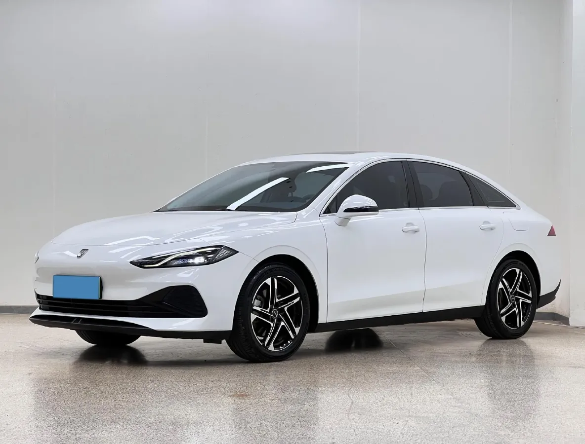 2023 Roewe D7 1.5L 112HP L4 1DHT PHEV 21.4KWH,autocango,china used car exporter,china ev exporter,chinese used car exporter,chinese used ev exporter