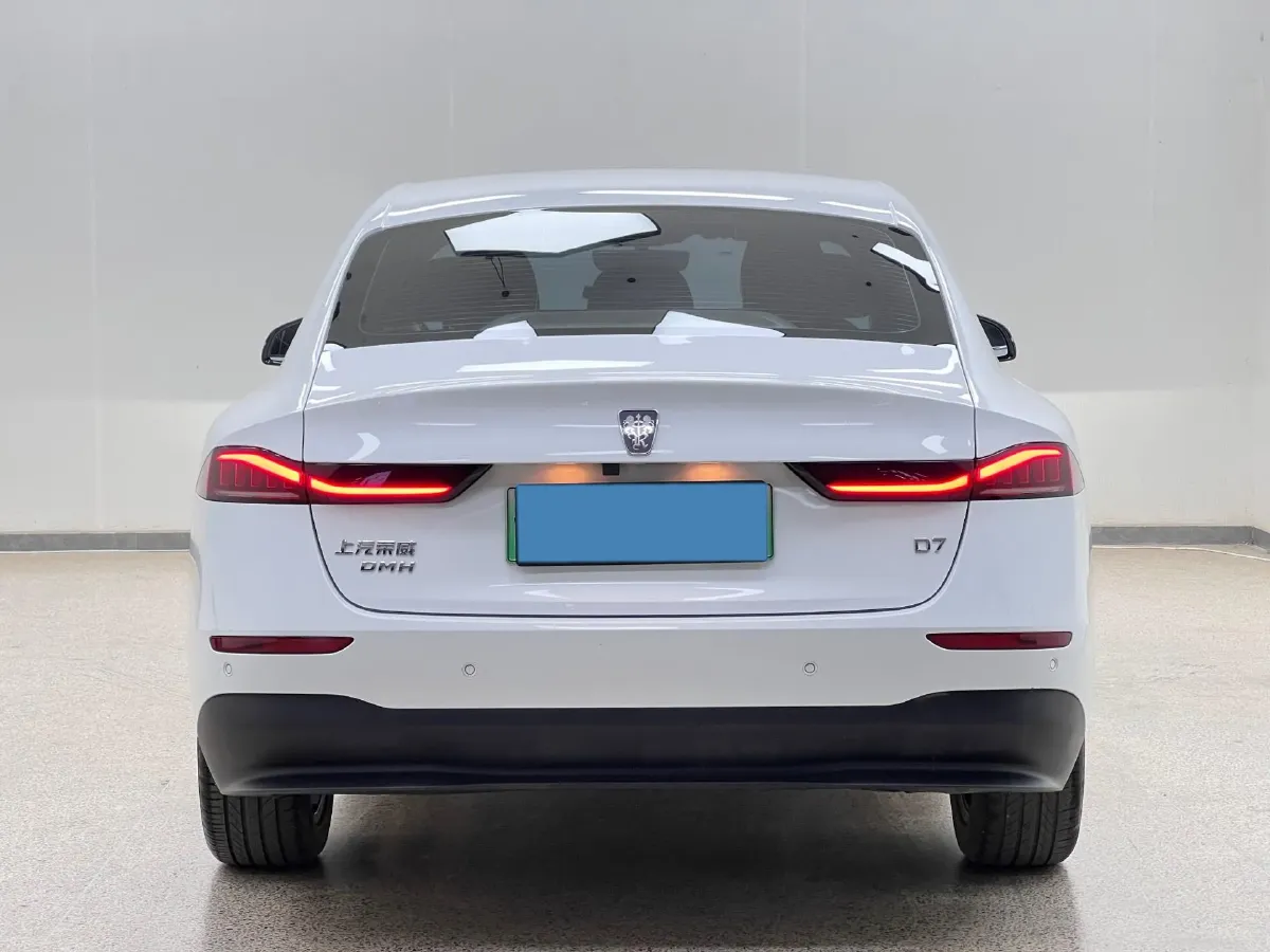 2023 Roewe D7 1.5L 112HP L4 1DHT PHEV 21.4KWH,autocango,china used car exporter,china ev exporter,chinese used car exporter,chinese used ev exporter