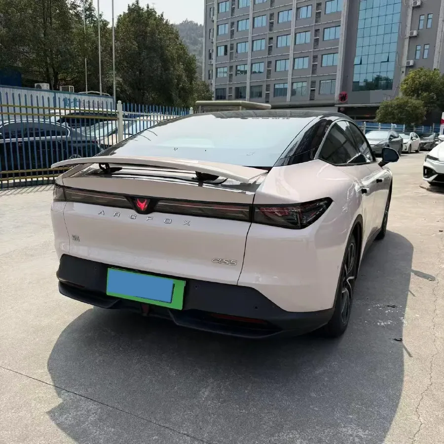 2024 ARCFOX αT5 BEV 79.2KWH,autocango,china used car exporter,china ev exporter,chinese used car exporter,chinese used ev exporter
