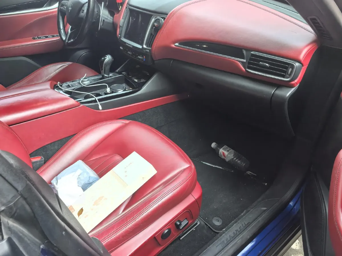 2018 Maserati Levante 3.0T 350HP V6 8AT,autocango,china used car exporter,china ev exporter,chinese used car exporter,chinese used ev exporter